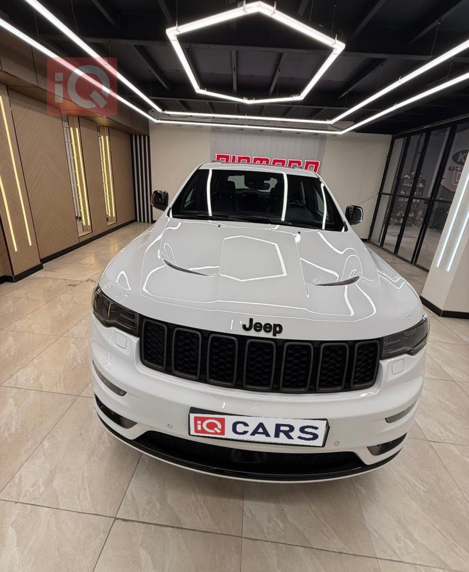 جيب جراند شيروكي